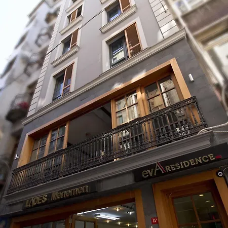 Eva Taksim